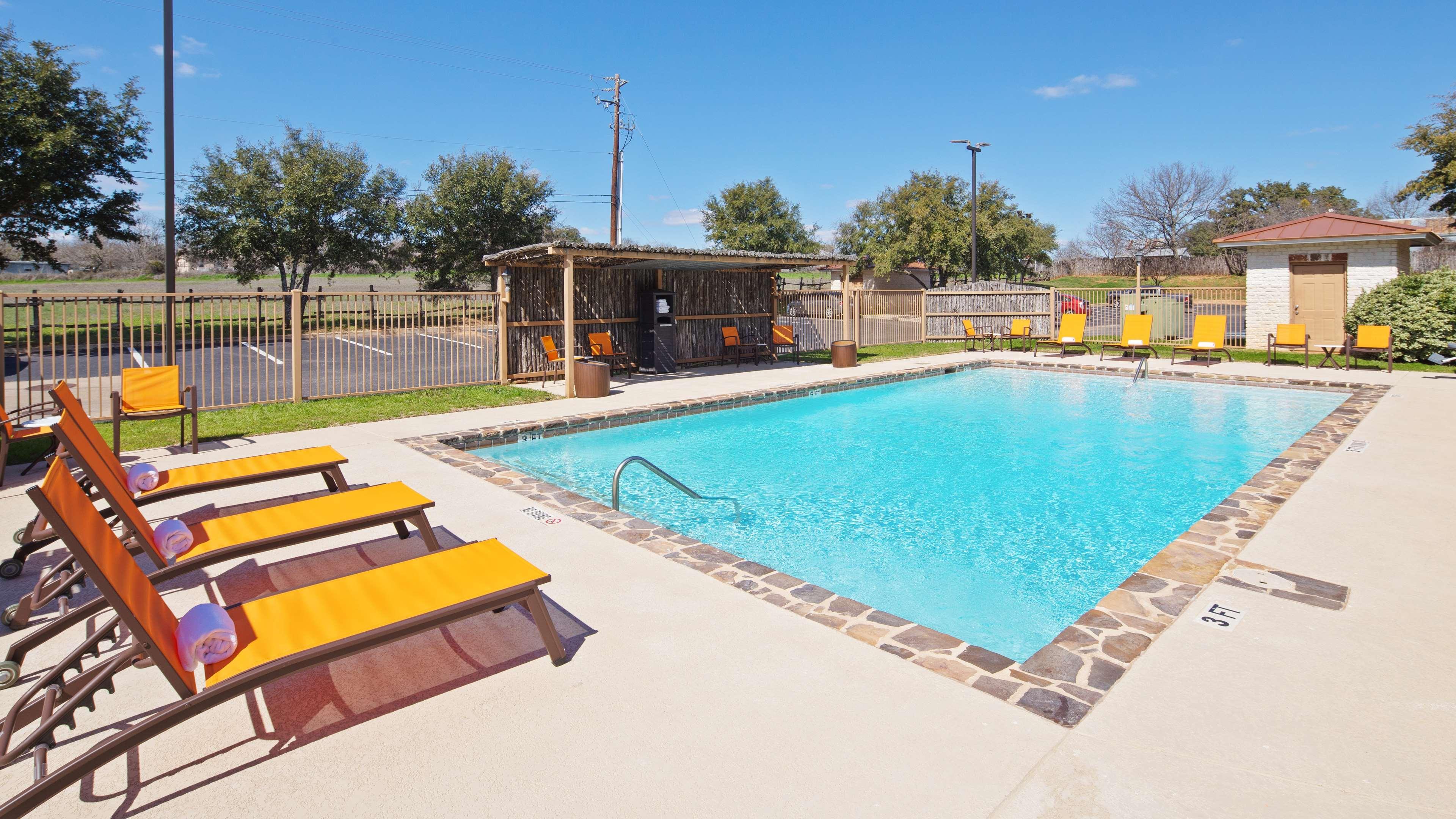 Best Western Plus Fredericksburg Exteriér fotografie