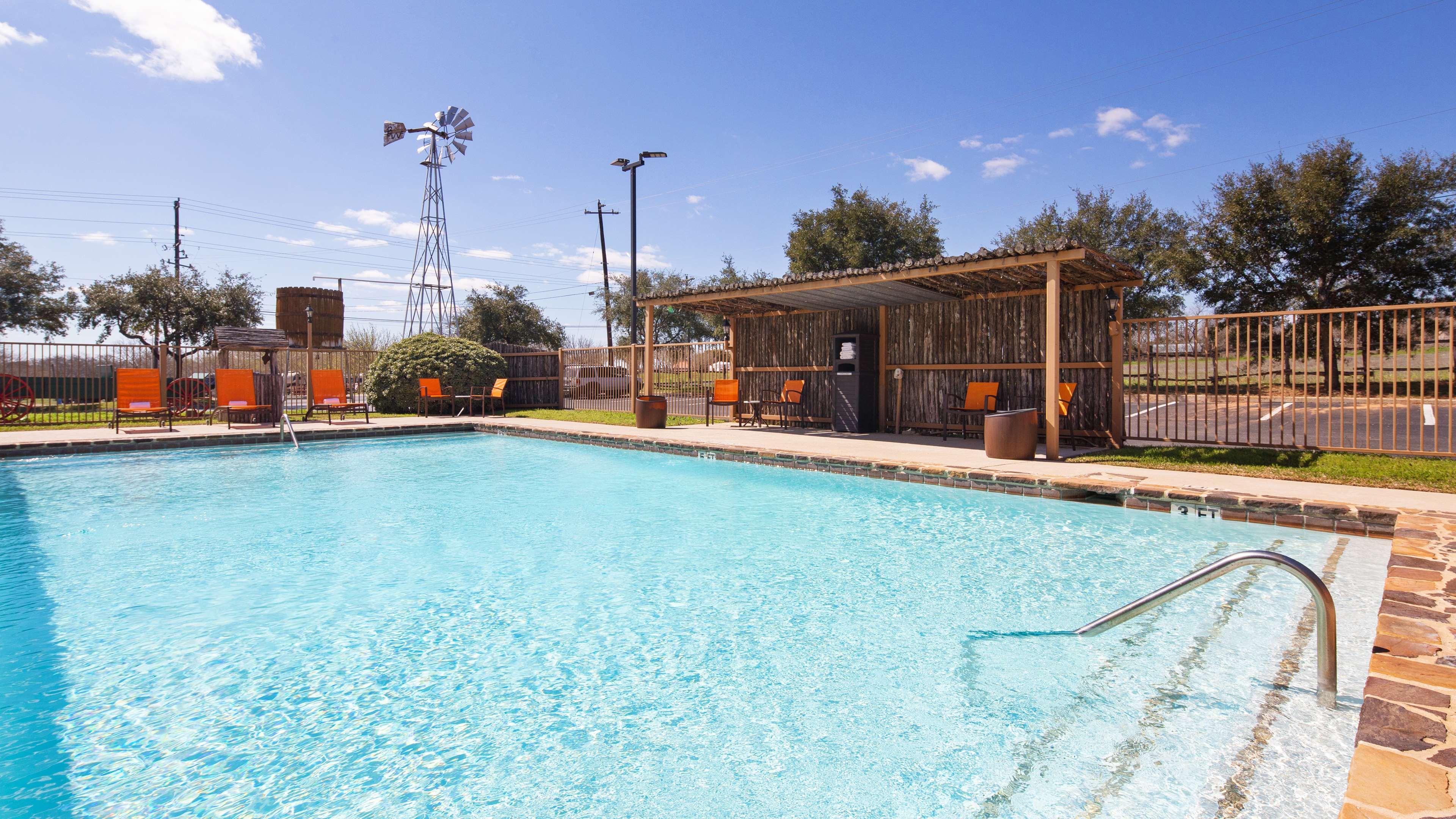 Best Western Plus Fredericksburg Exteriér fotografie